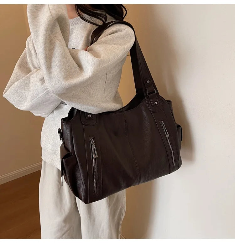 Sac porté épaule marron foncé — Bélarice Ombre