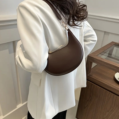 Sac demi-lune marron — Bélarice Sélène