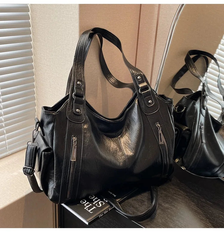 Sac porté épaule noir — Bélarice Obscura